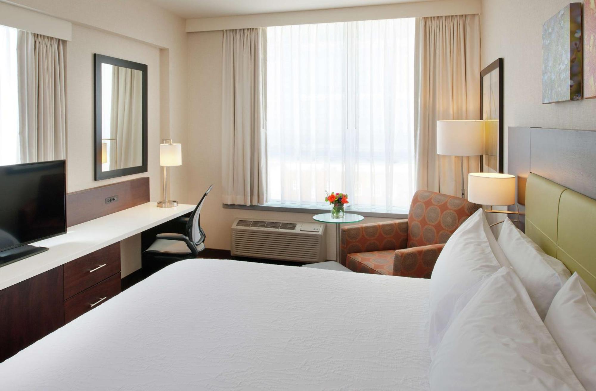 Hilton Garden Inn Pittsburgh Downtown Exterior foto
