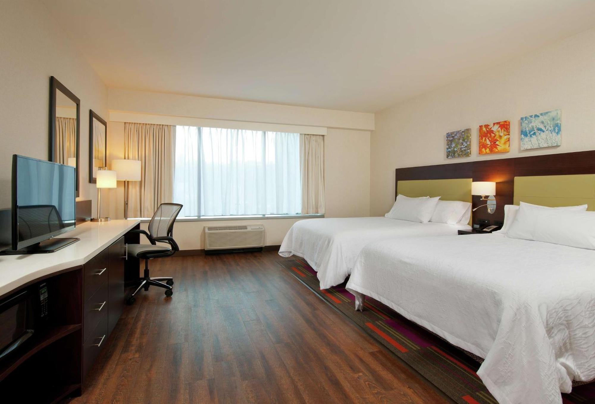 Hilton Garden Inn Pittsburgh Downtown Exterior foto
