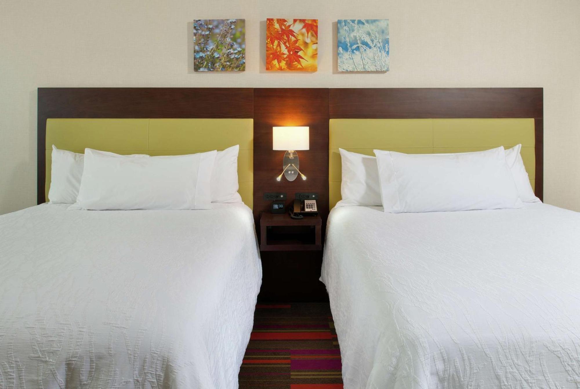 Hilton Garden Inn Pittsburgh Downtown Exterior foto